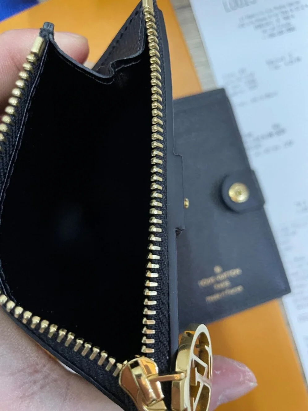 Louis Vuitton compact lisa